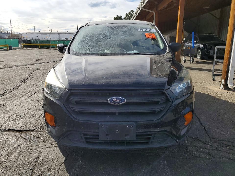 2019 Ford Escape s