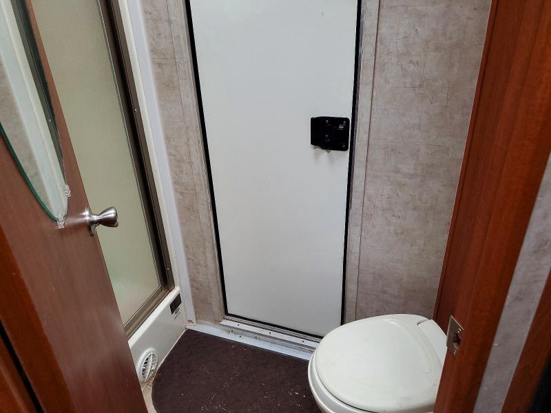 2009 Bison 2009 Bision 310ME Horse Trailer