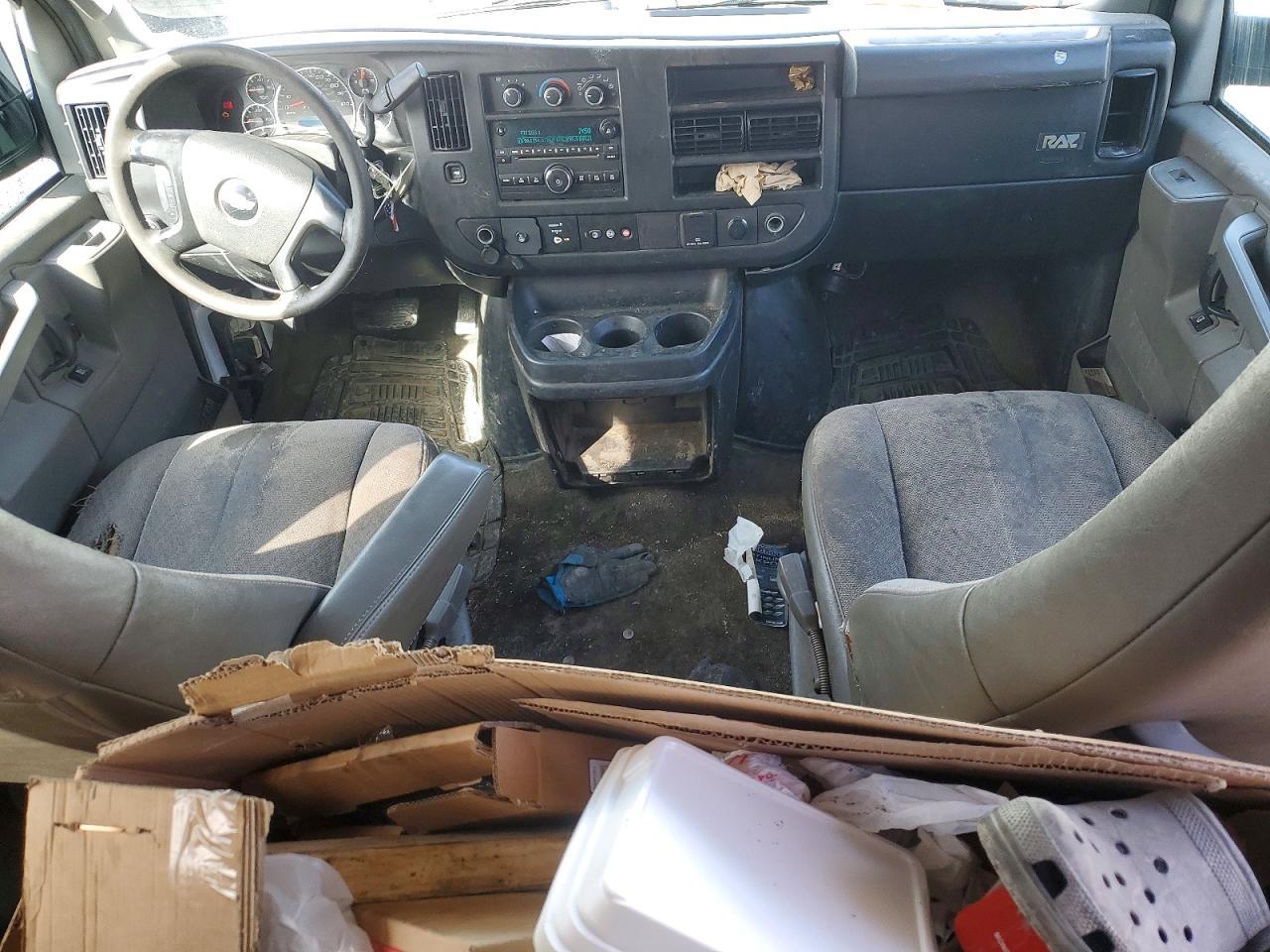 2016 Chevrolet Express G3500 LT