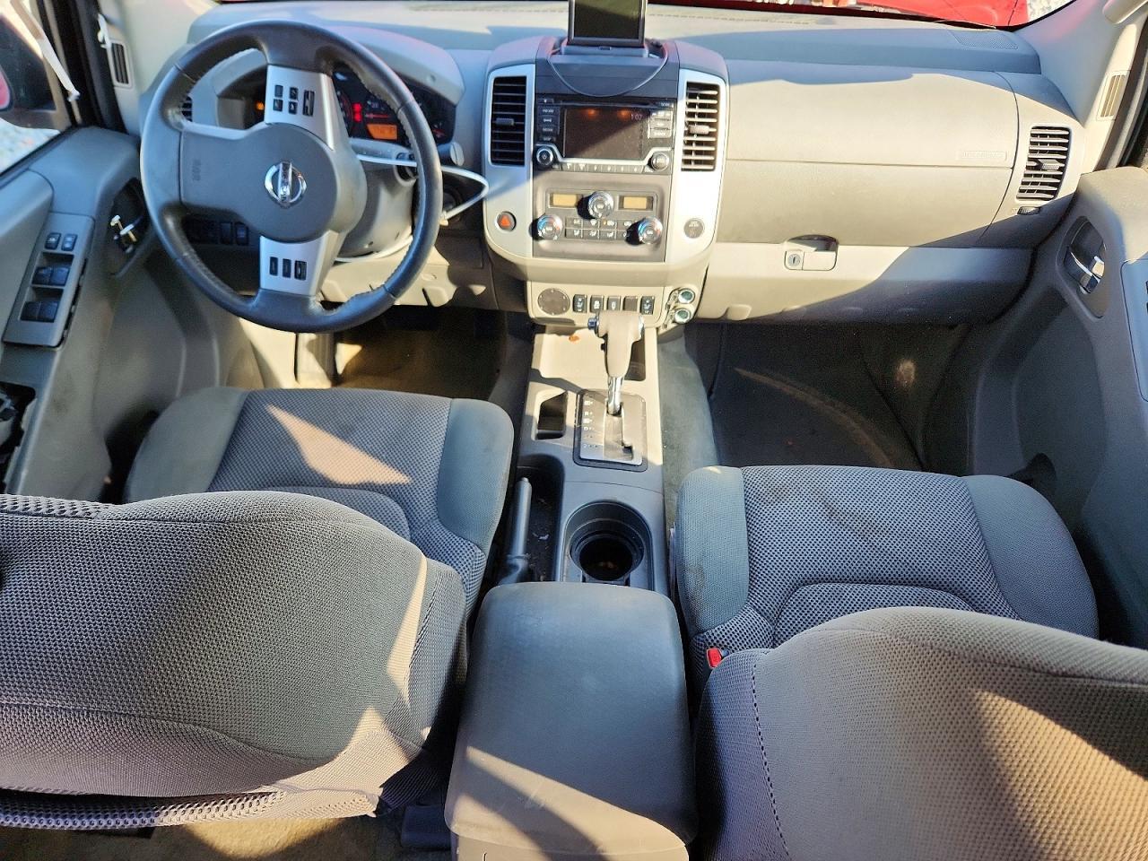 2016 Nissan Frontier SV