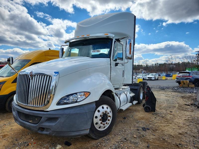 2014 International PROSTAR+122 6X4 Semi Truck
