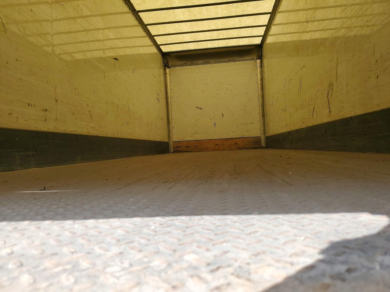 2016 Ford F650 Super Duty BOX Truck