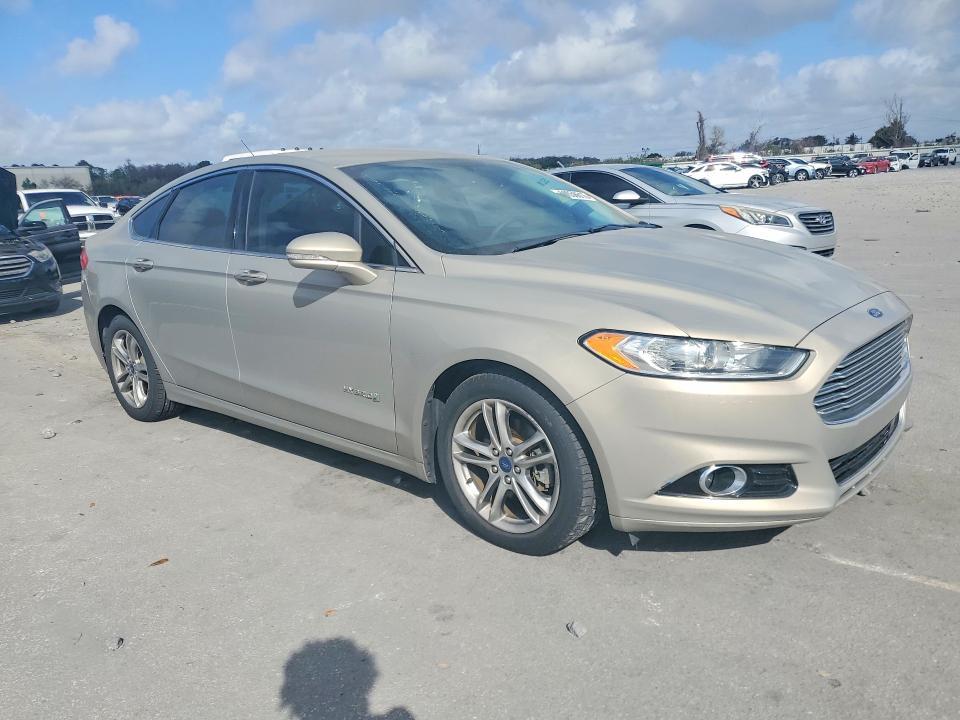 2016 Ford Fusion Titanium hev