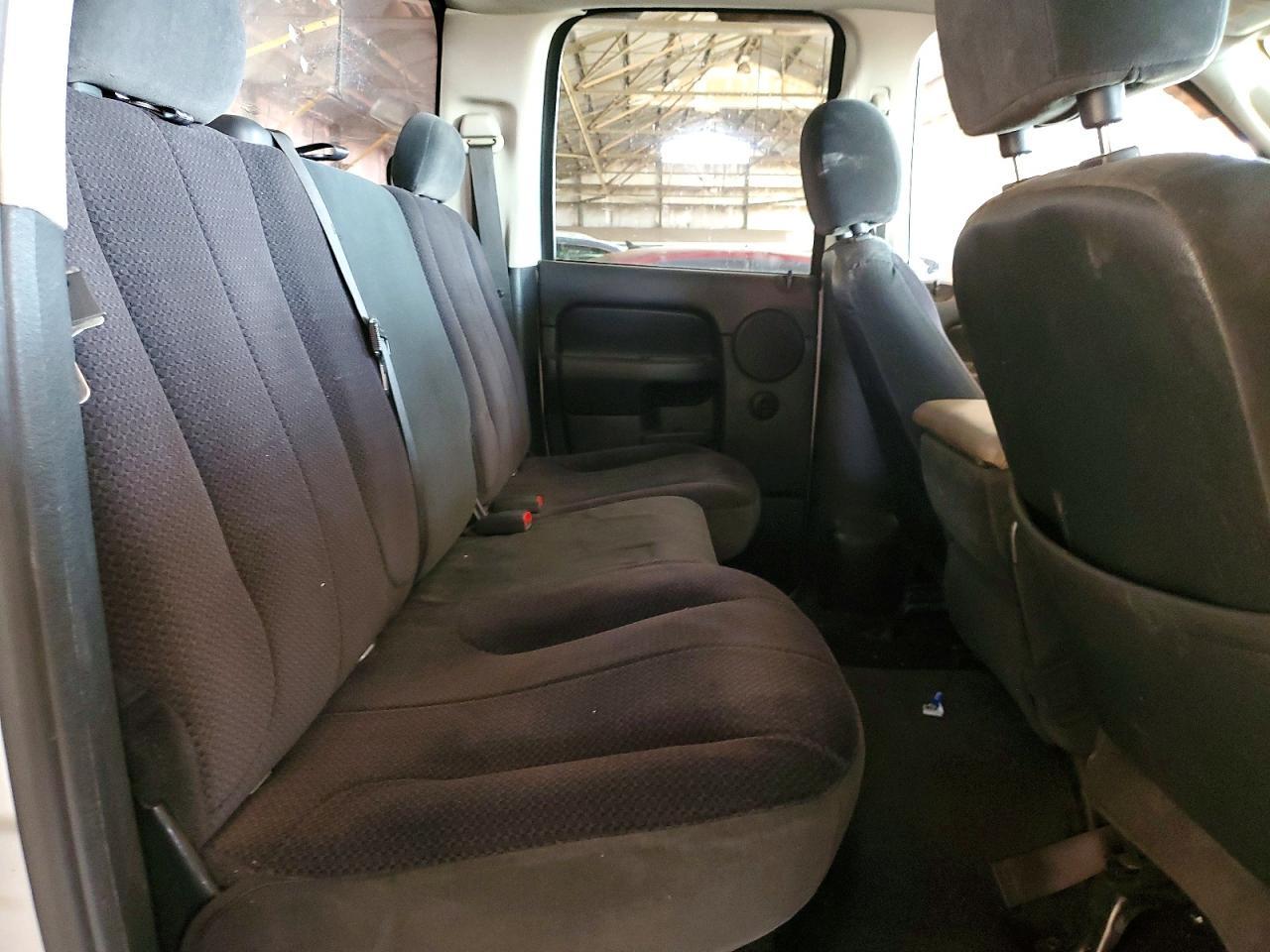 2005 Dodge RAM 1500 ST