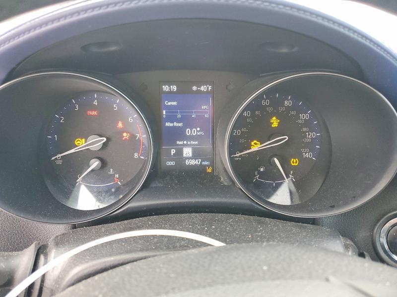 2021 Toyota C-hr xle