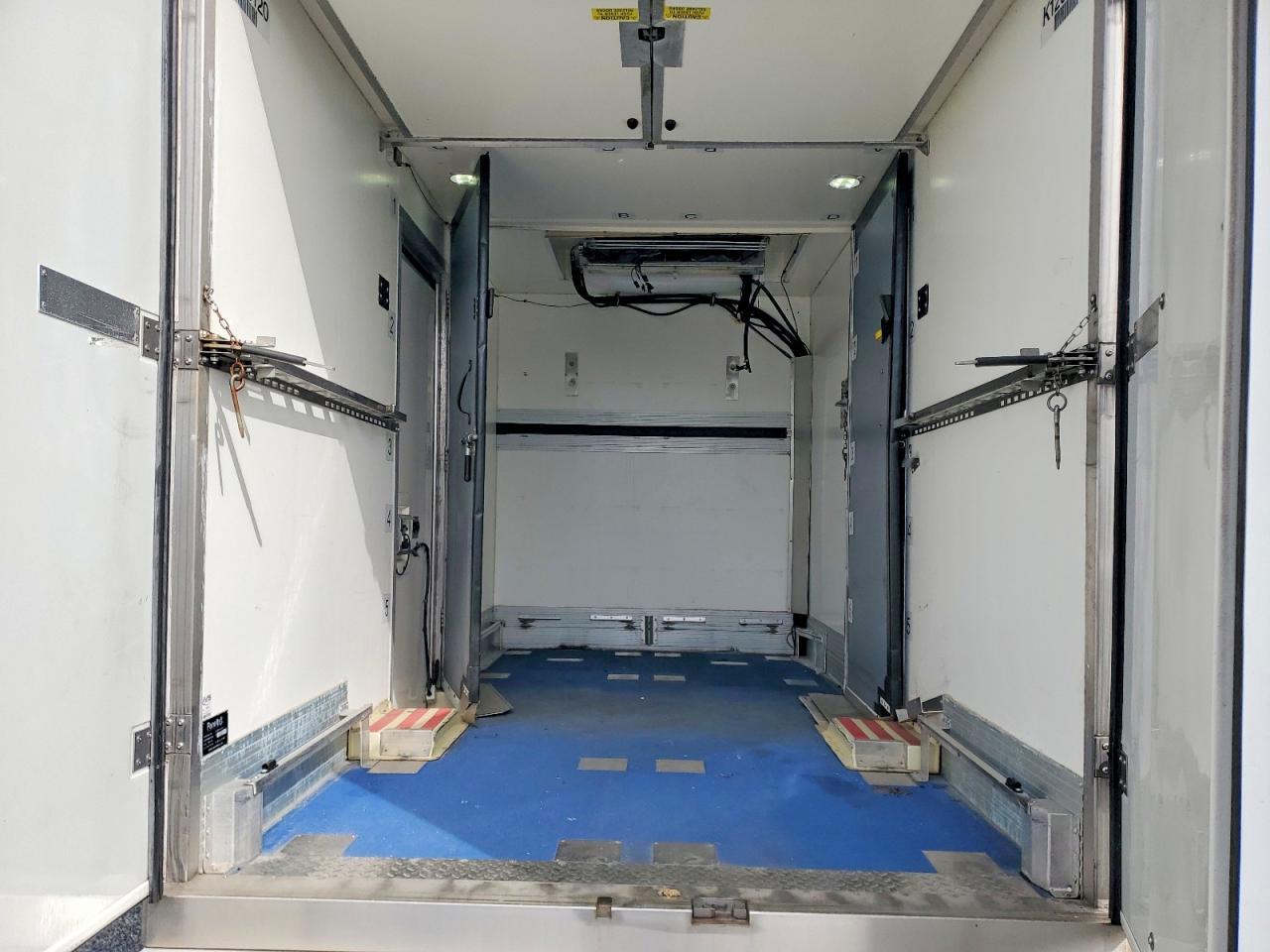2020 Ford Transit Delivery Truck