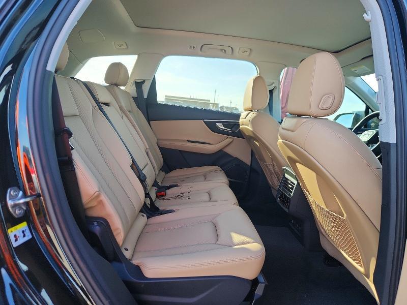 2023 Audi Q7 Premium Plus