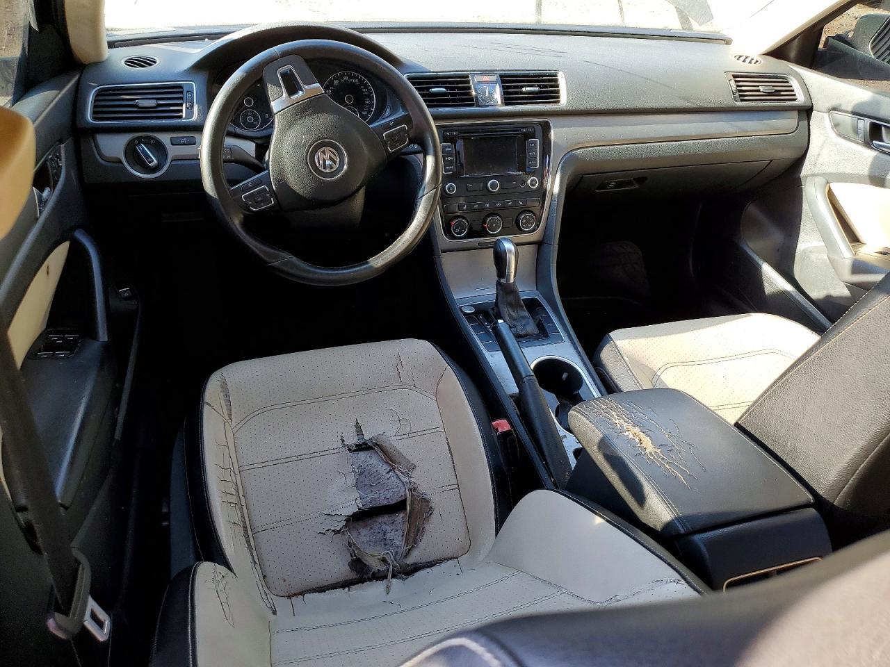 2014 Volkswagen Passat se