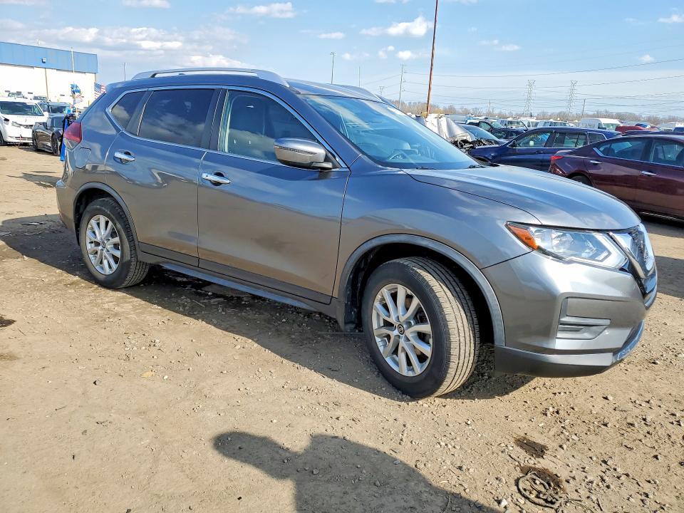 2020 Nissan Rogue sv
