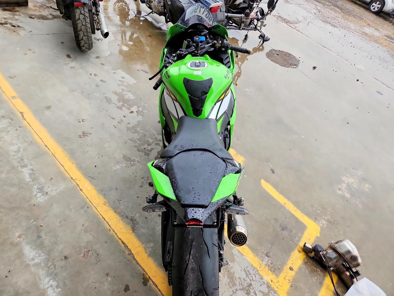 2025 Kawasaki ZX1002 L
