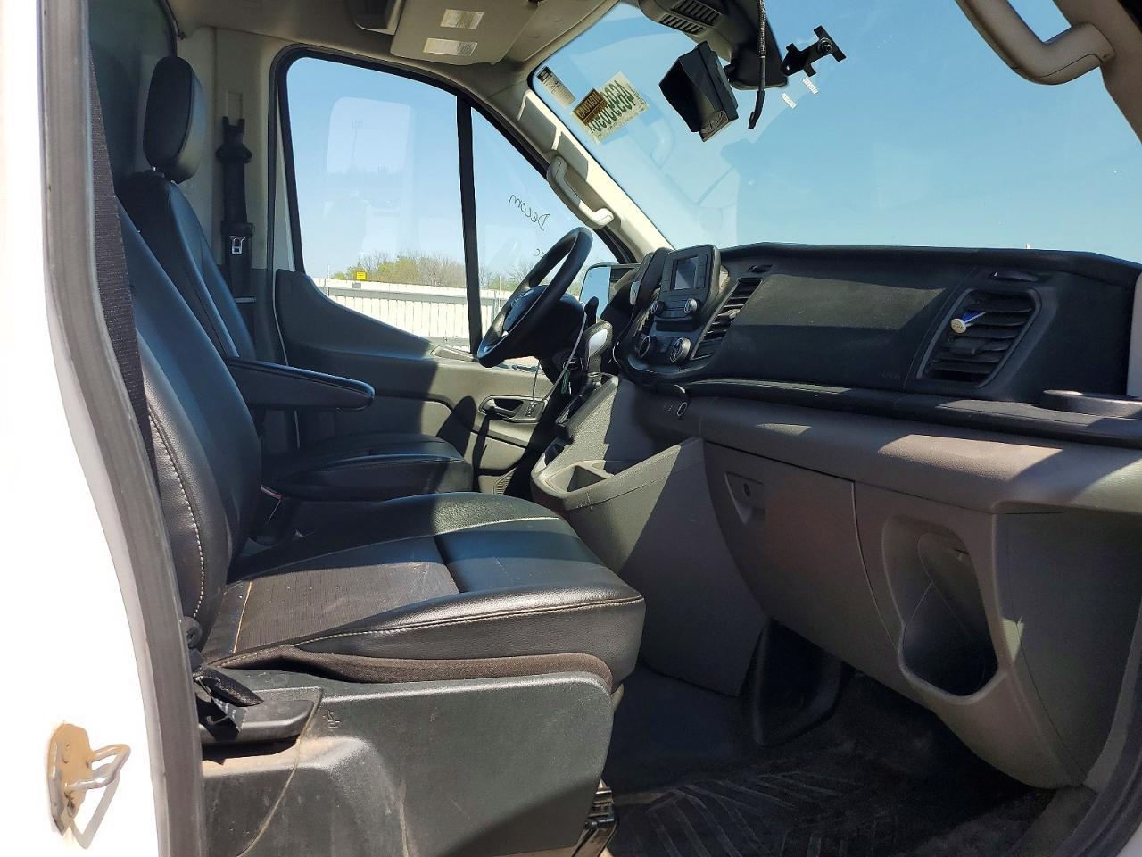 2023 Ford Transit Delivery Truck