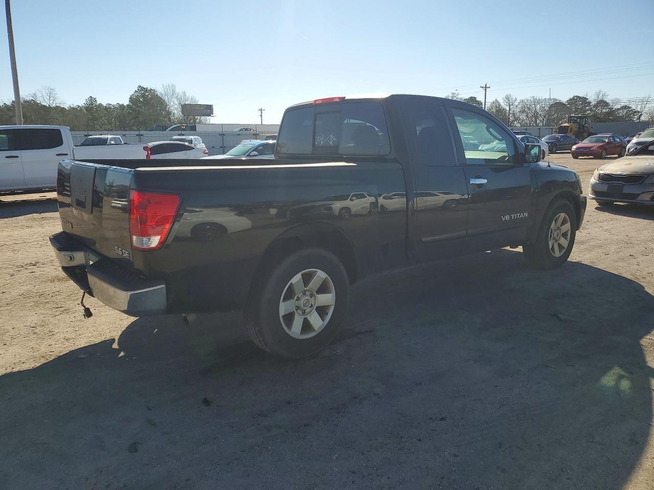 2005 Nissan Titan XE