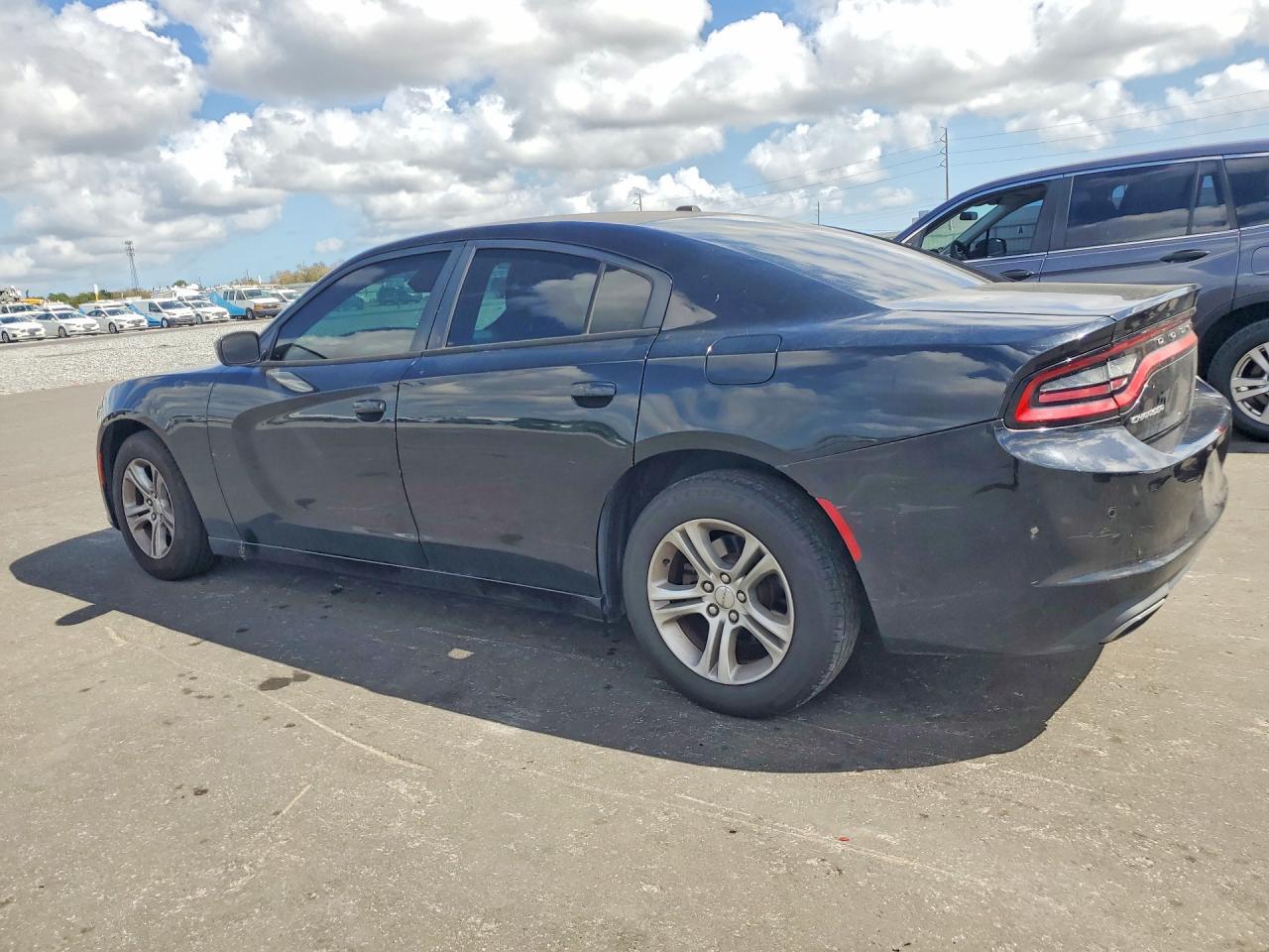 2015 Dodge Charger se