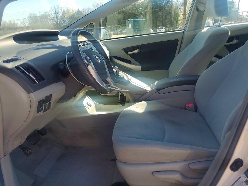 2010 Toyota Prius iii