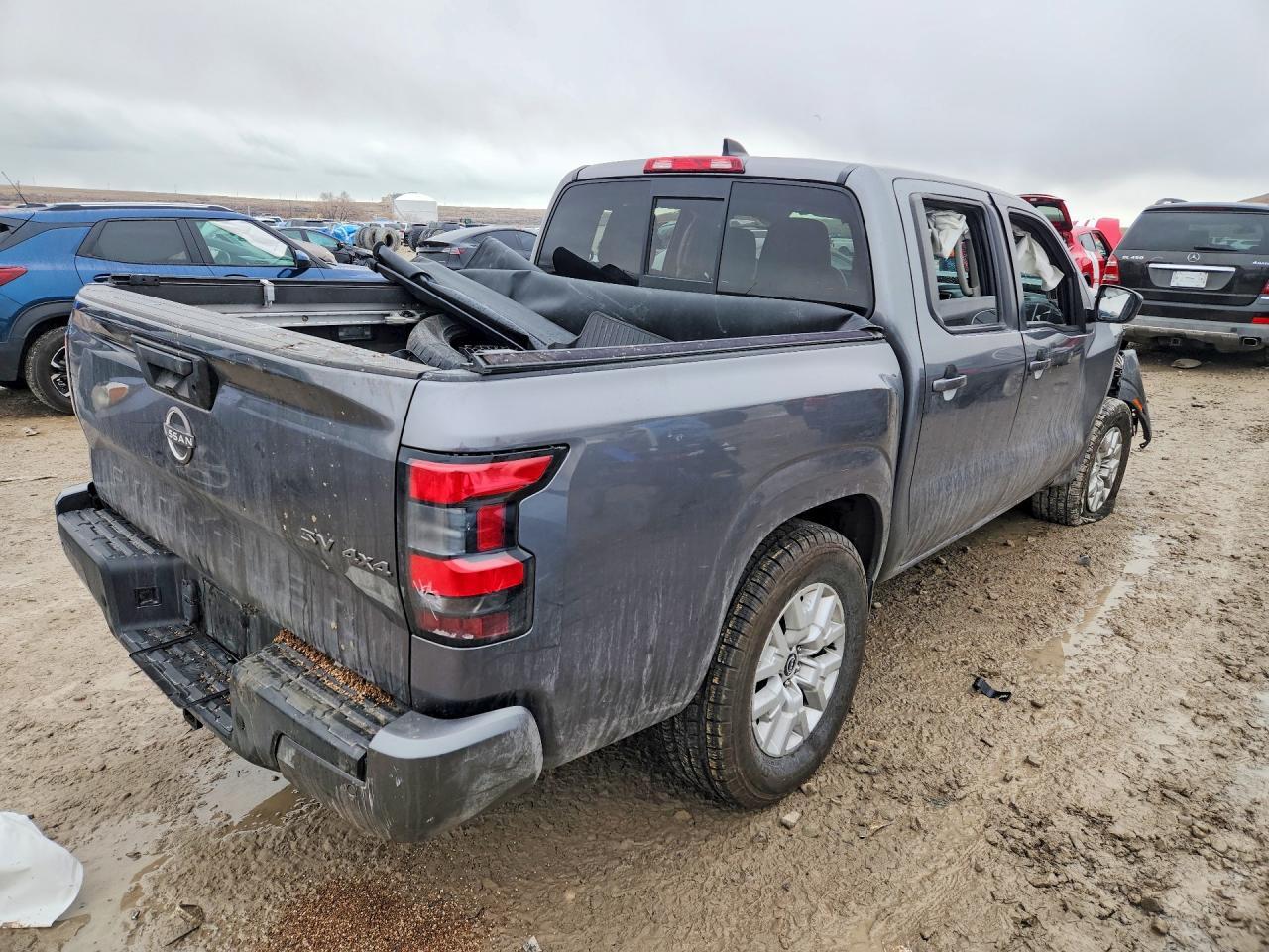 2022 Nissan Frontier SV
