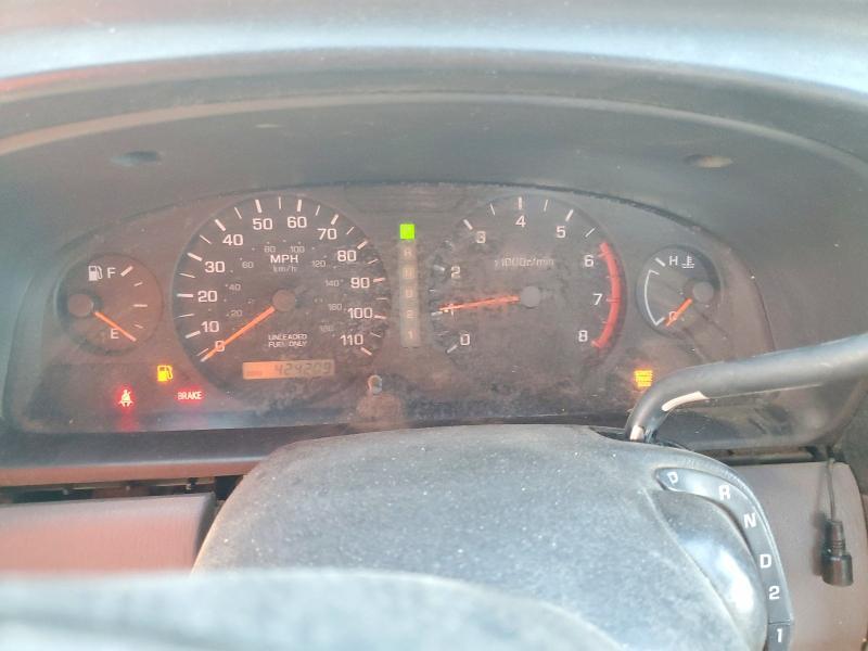 2000 Nissan Frontier xe