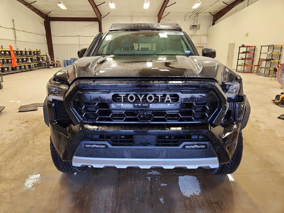 2025 Toyota Tacoma Trailhunter HV