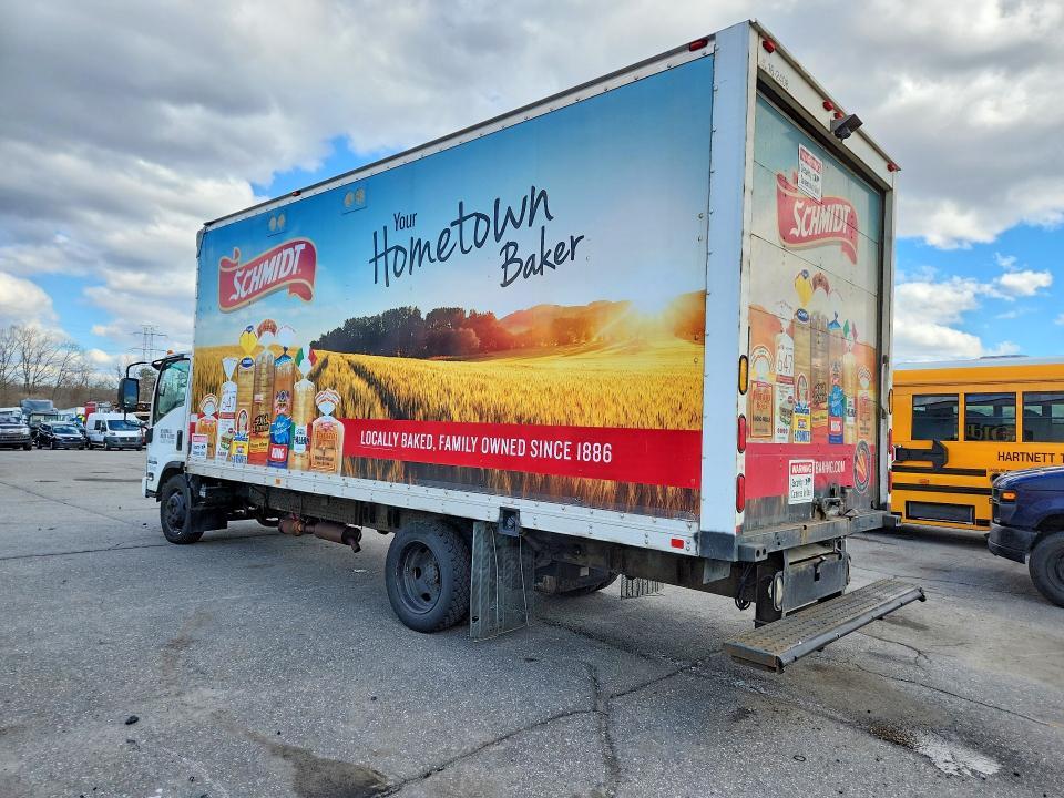 2016 Isuzu NPR HD BOX Truck