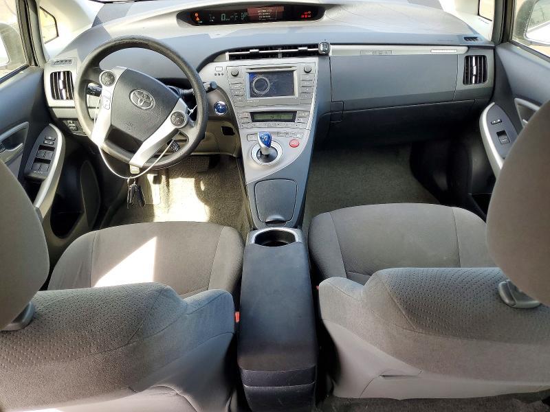 2014 Toyota Prius Plug-in Hybrid Base