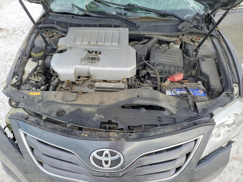 2011 Toyota Camry le V6