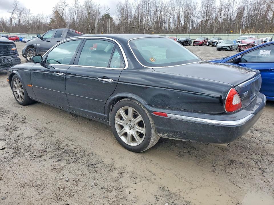 2004 Jaguar XJ8
