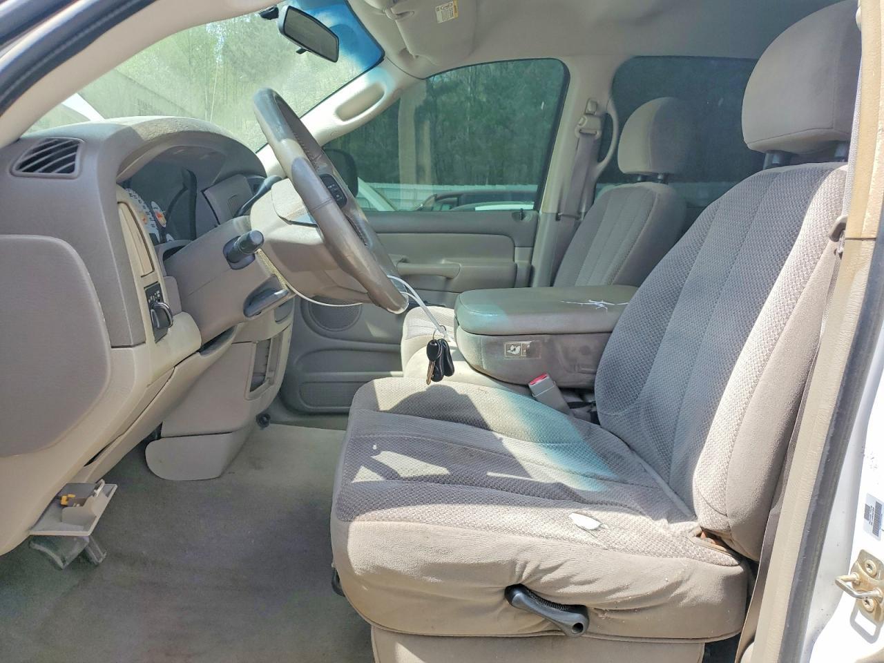 2005 Dodge RAM 1500 ST