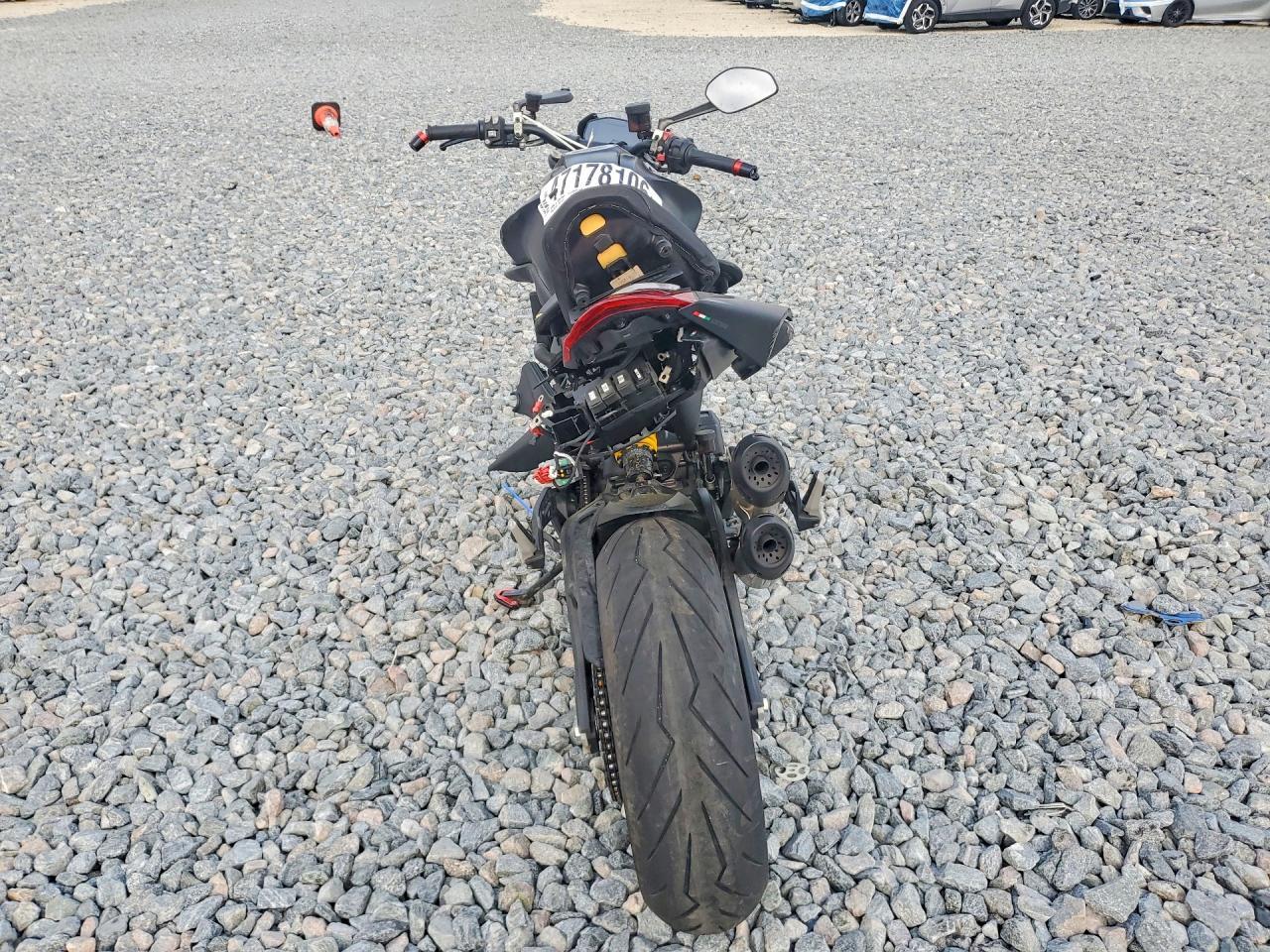 2022 Ducati Monster