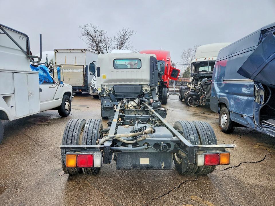 2020 Isuzu Npr hd Truck cab and Chassis
