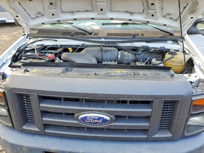 2016 Ford E350 BOX Truck