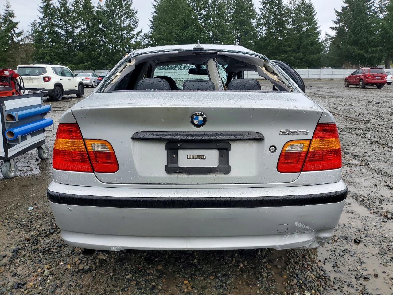 2004 BMW 325 i