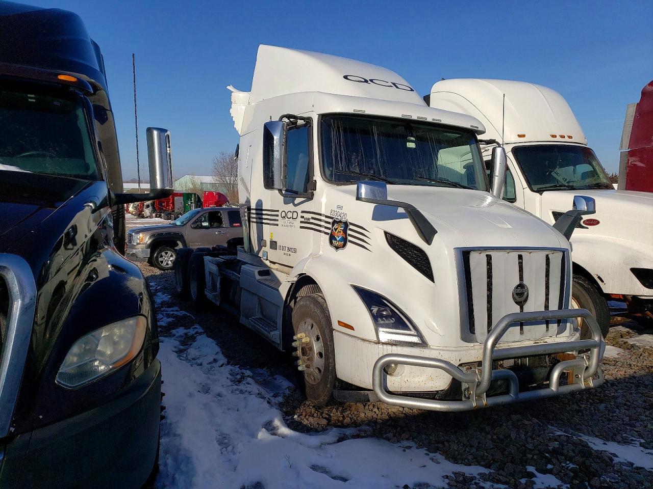 2021 Volv O VNR Semi Truck