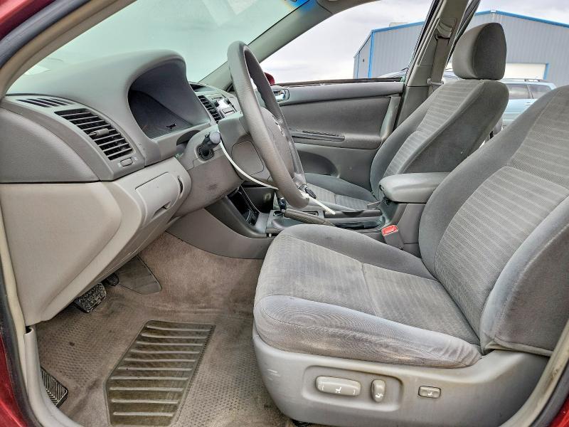 2005 Toyota Camry le