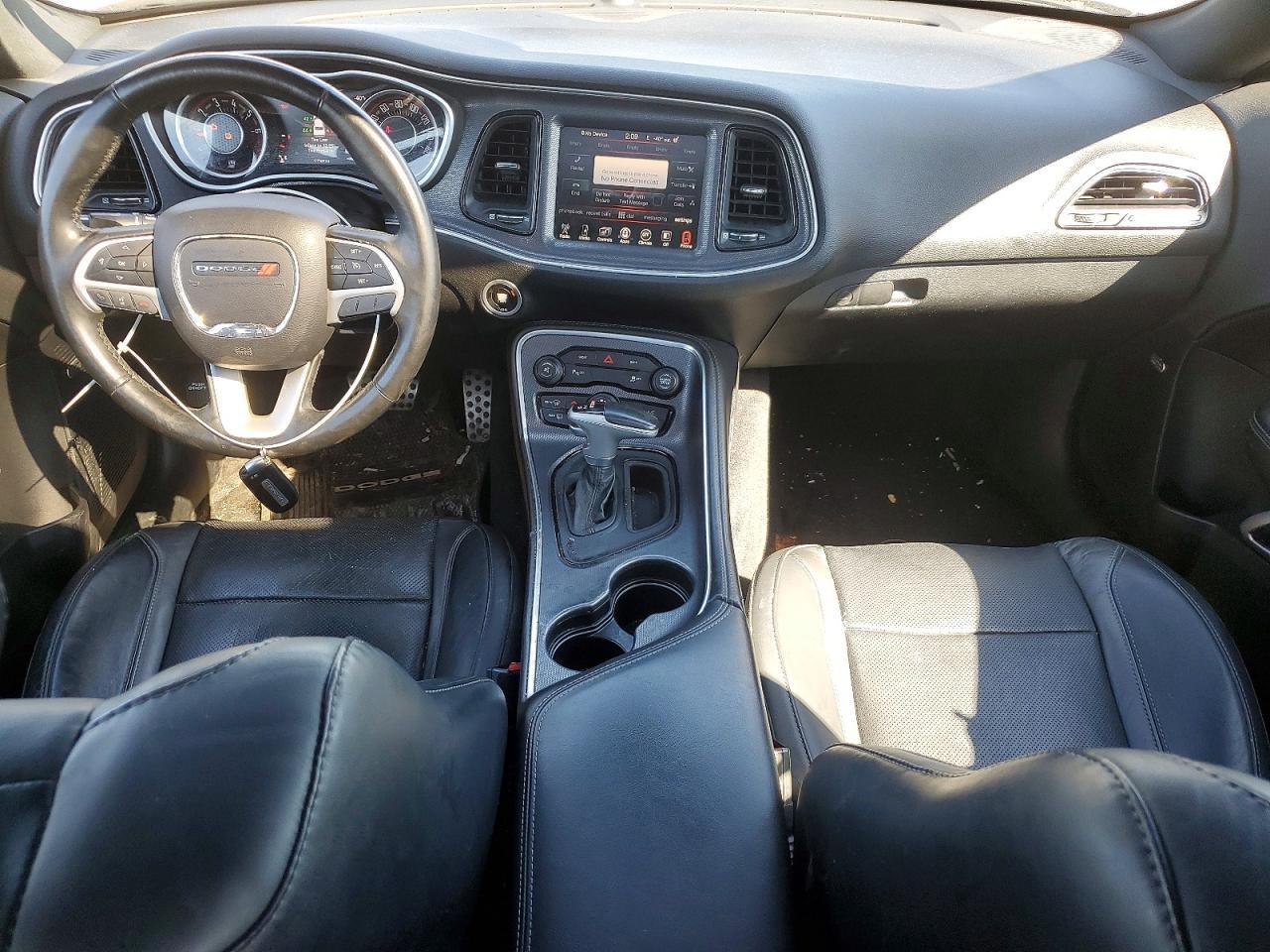 2015 Dodge Challenger sxt Plus