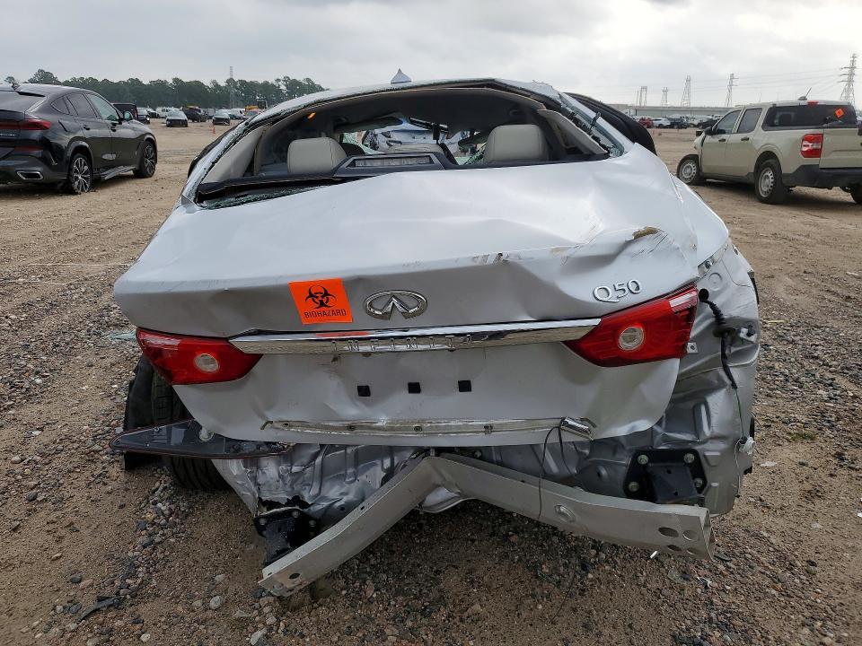 2015 Infiniti Q50 Base