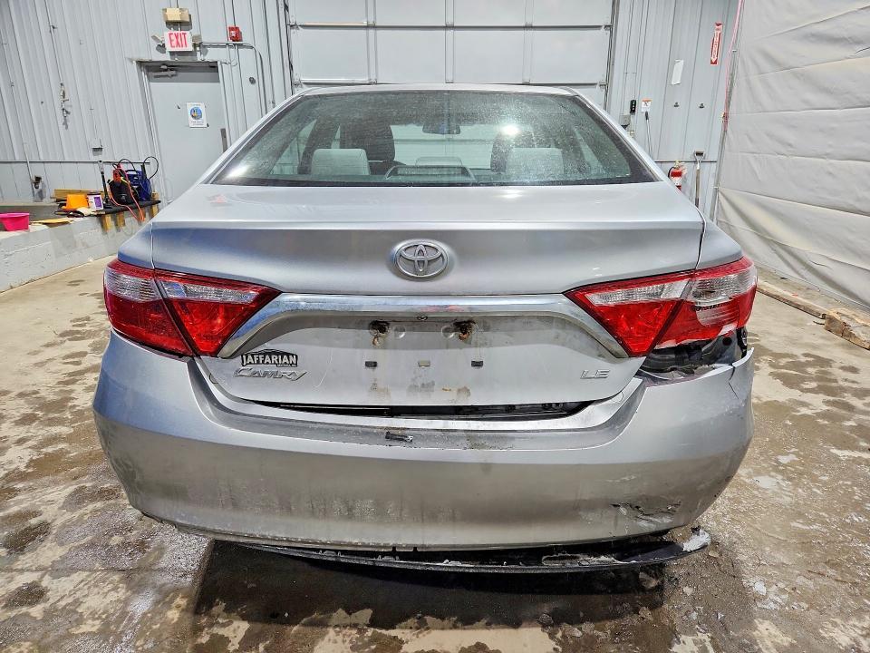 2015 Toyota Camry le