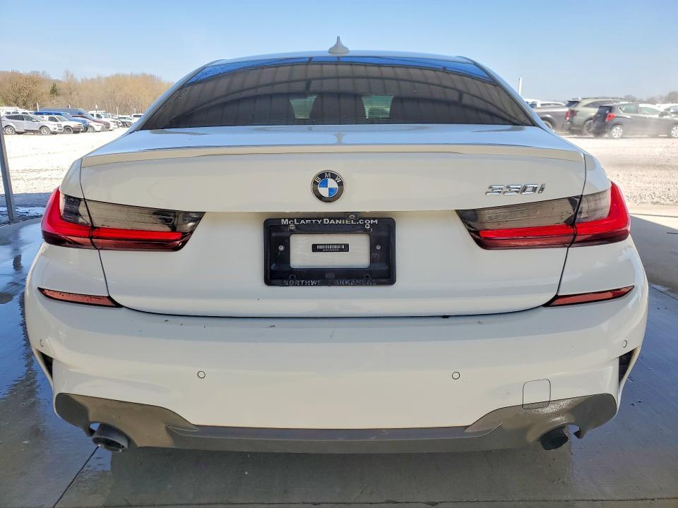 2022 BMW 330i
