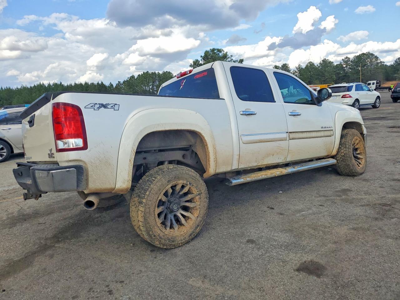 2011 GMC Sierra K1500 SLT