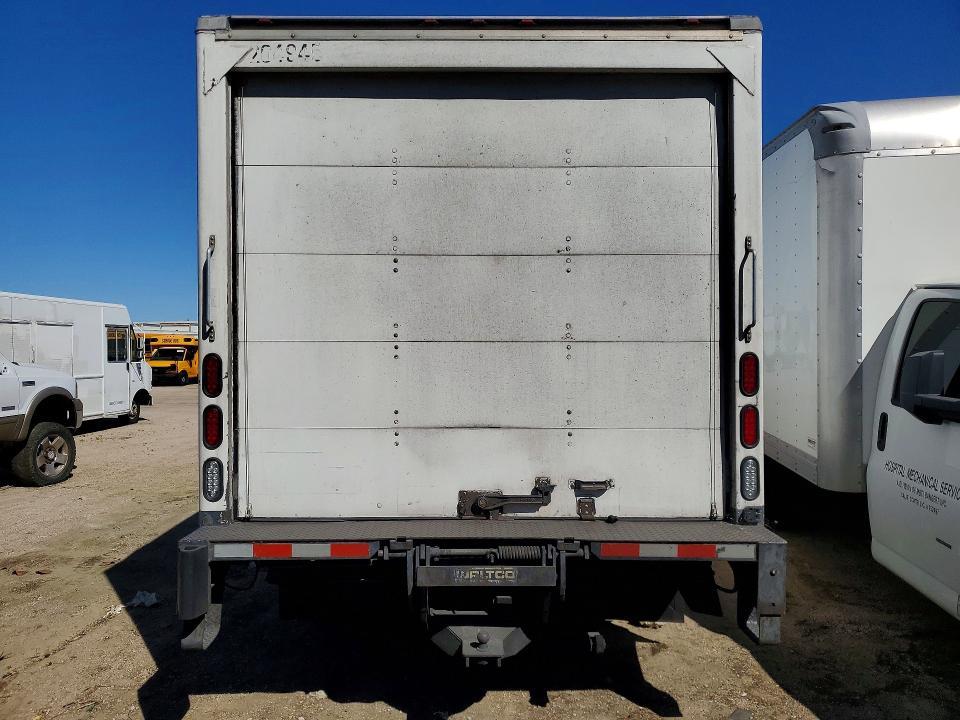 2000 Isuzu Npr box Truck