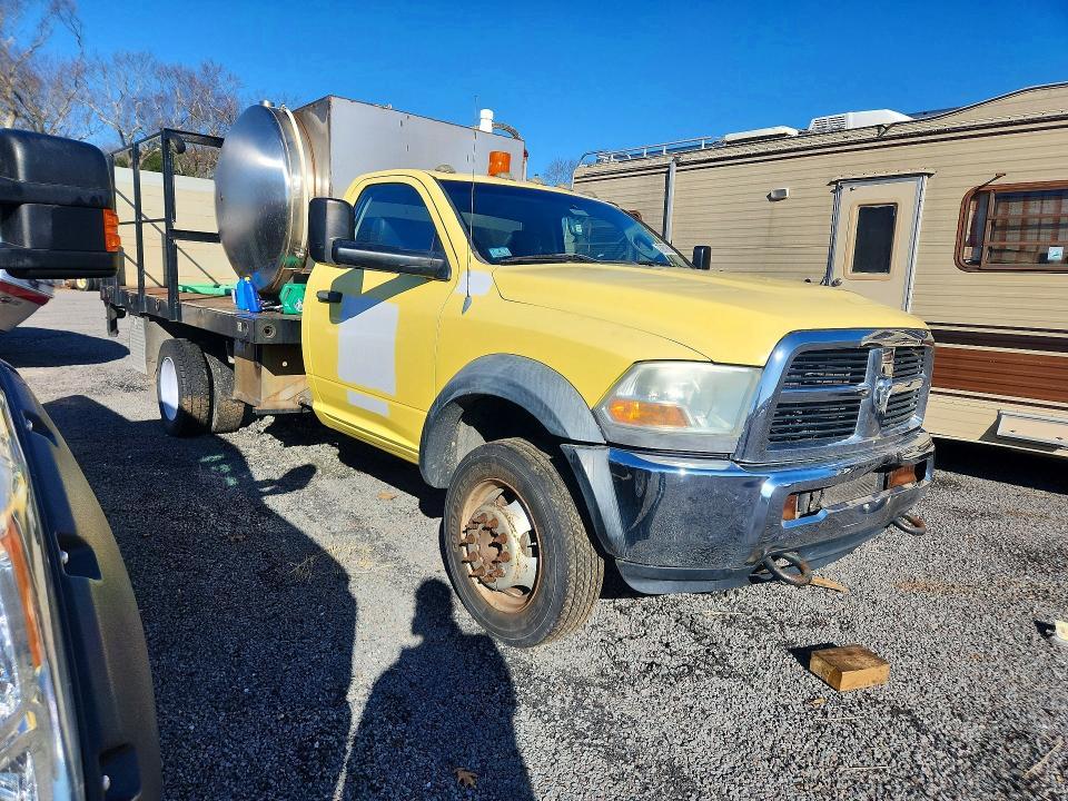 2011 Dodge RAM Chassis Cab Flatbed Truck