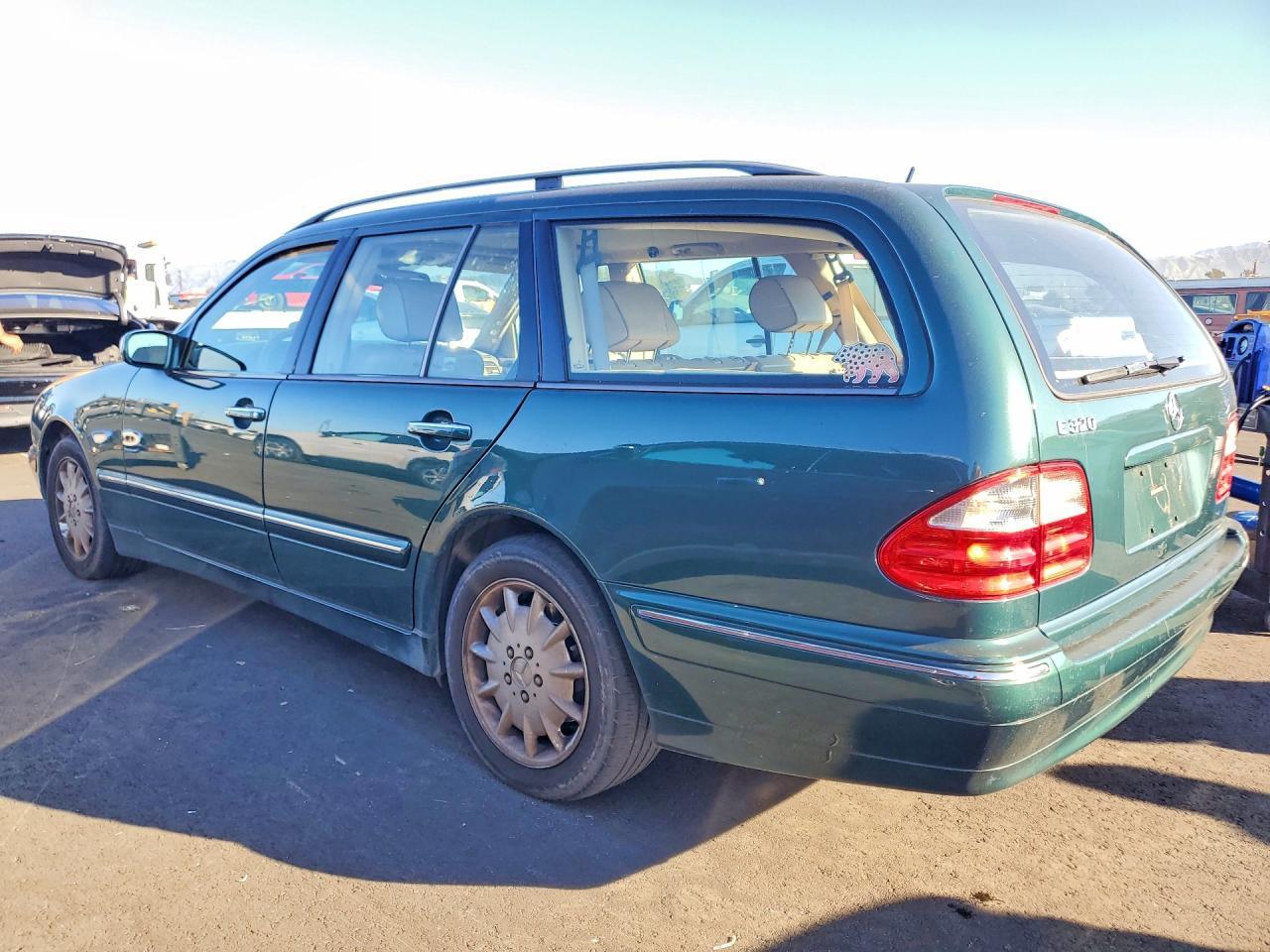 2001 Mercedes-Benz E 320