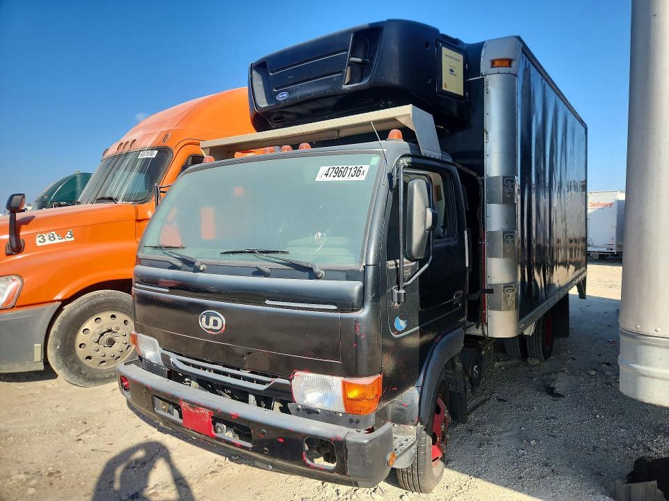 2010 Nissan Diesel UD1400 Refrigerated BOX Truck