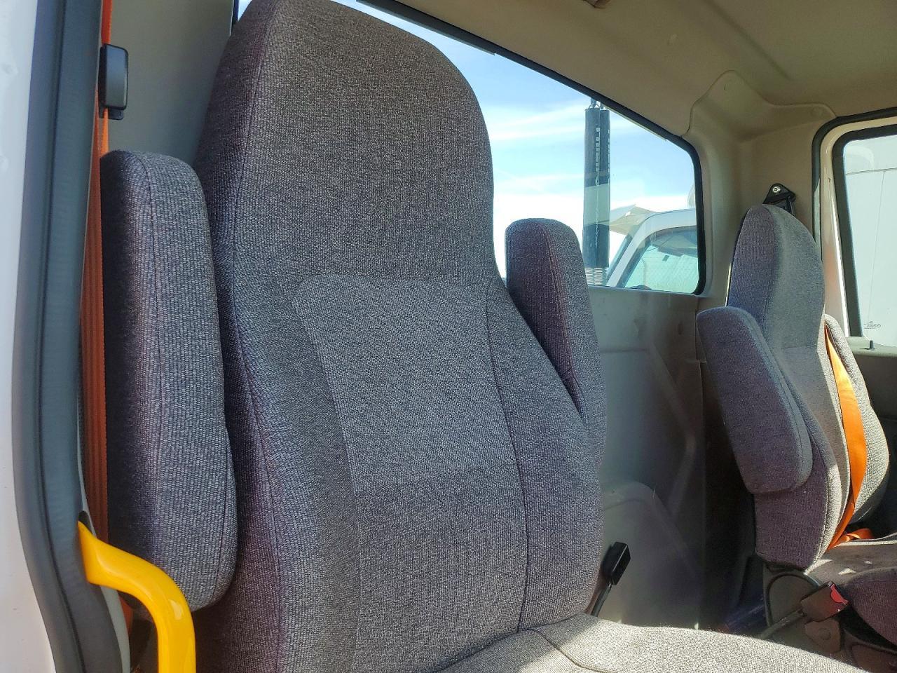 2025 International LT625