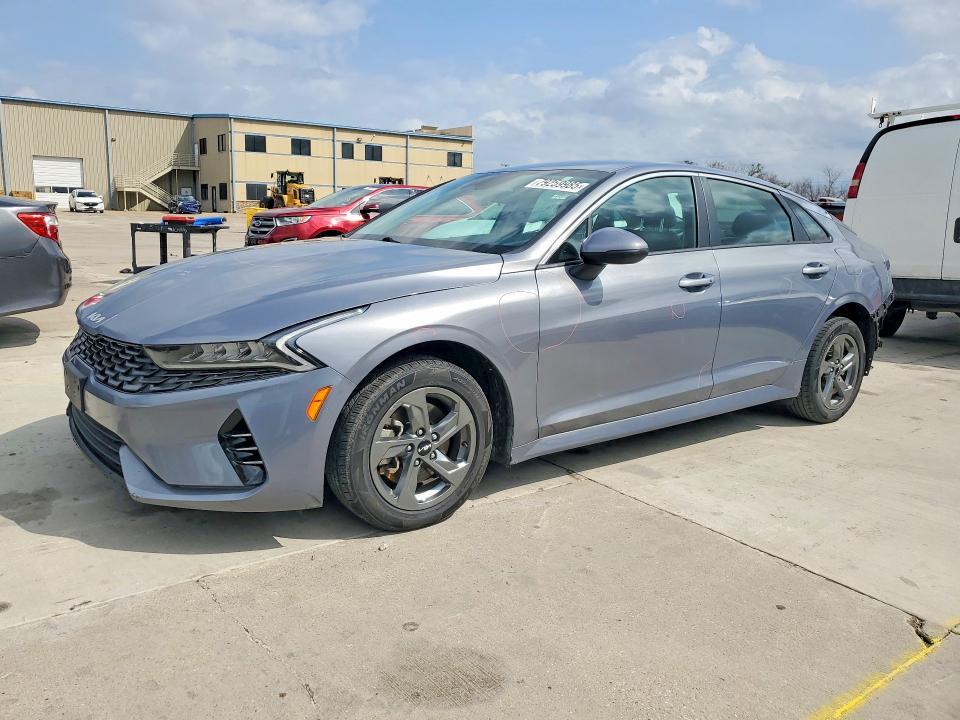 2022 KIA K5 lxs