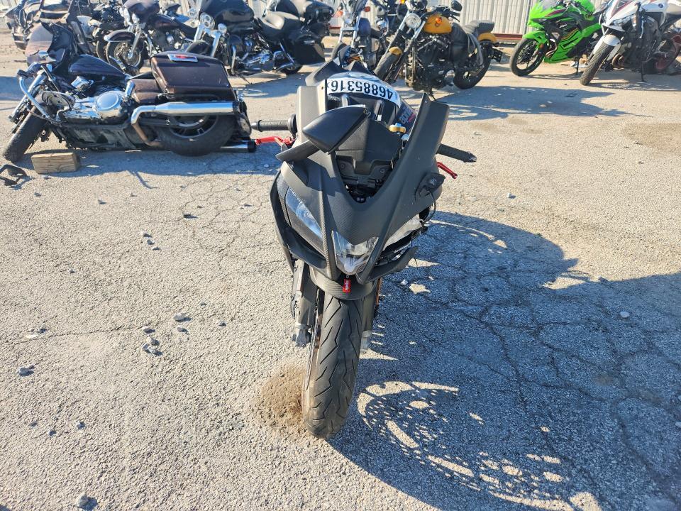2019 Aprilia RSV4