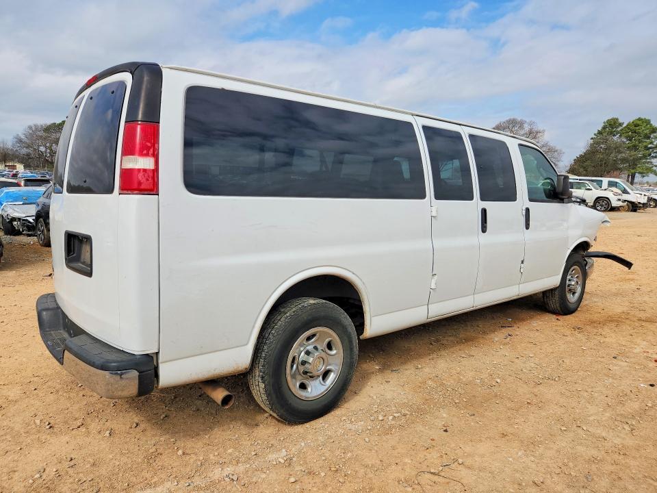 2016 Chevrolet Express G3500 lt