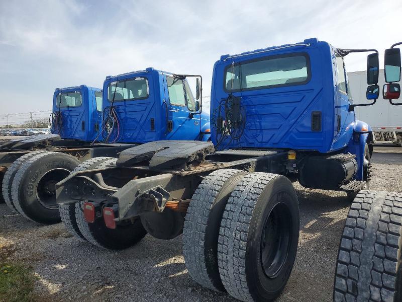 2003 International 4300 Semi Truck