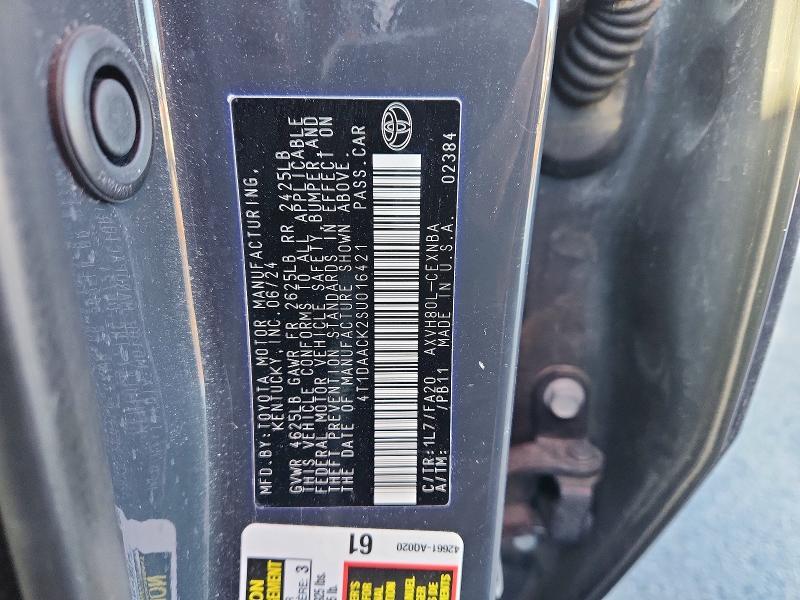 2025 Toyota Camry le