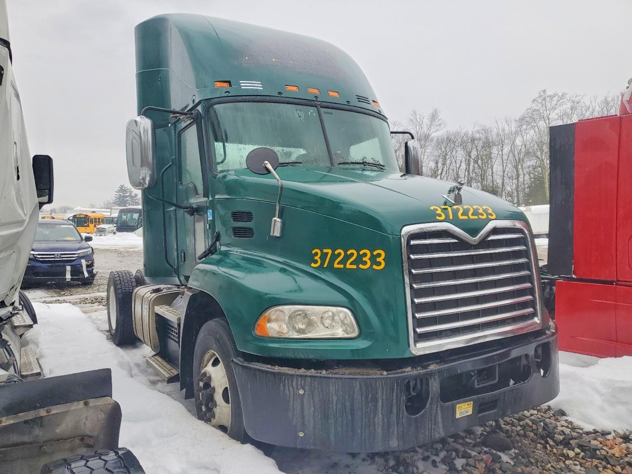 2018 Mack CX612 Semi Truck