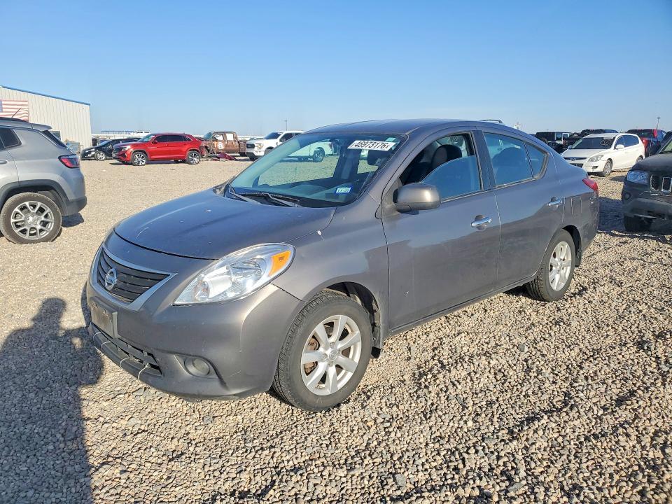 2012 Nissan Versa 1.6 s