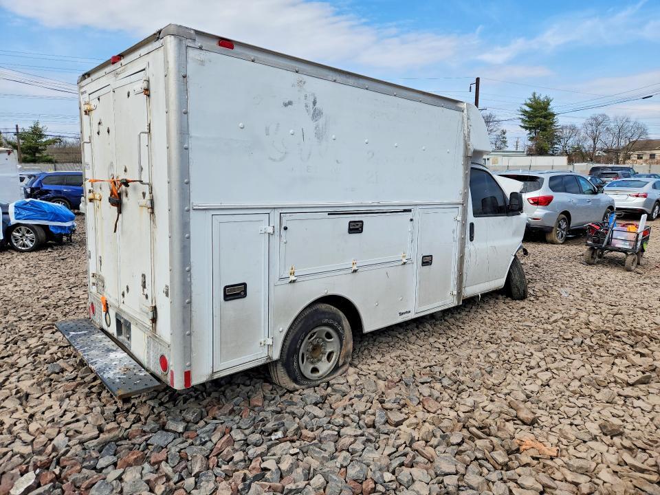 2005 Chev Express G3500